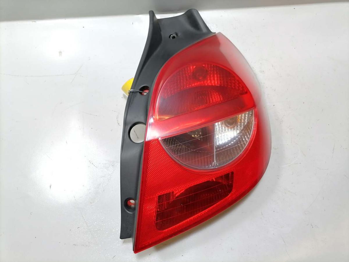 Renault Clio 3 original Rücklicht Rückleuchte Schlussleuchte rechts Bj.2006